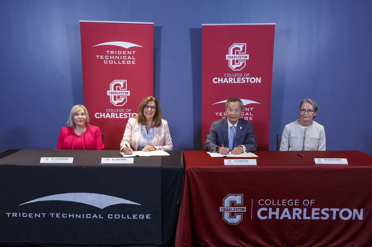 Dr. Laurie Boeding, Trident Technical College Vice President for Academic Affairs; Dr. Vicky Wood, Trident Technical College President; Dr. Andrew T. Hsu, College of Charleston President; and Dr. Suzanne Austin, College of Charleston Provost and Executive Vice President of Academic Affairs, formally sign the transfer agreement.